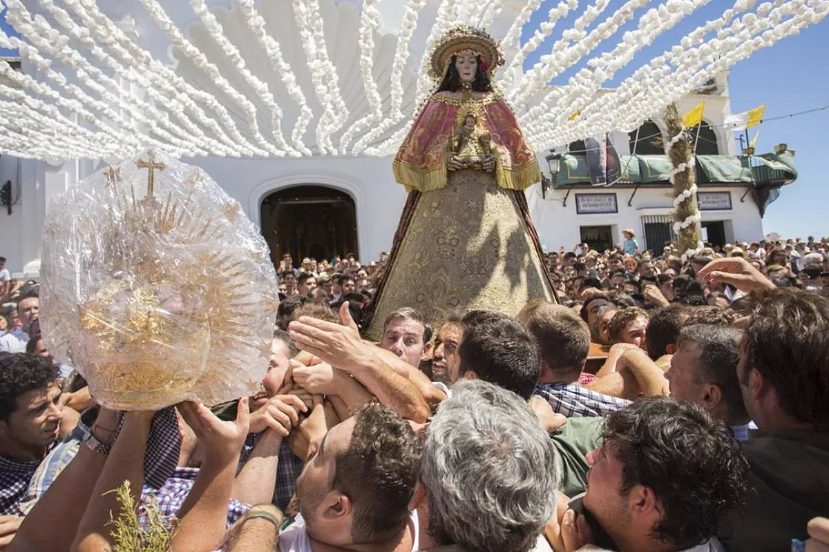 'Venida' de la Virgen del Rocío 2026: fechas, recorrido y todo lo que debes saber sobre el traslado a Almonte
