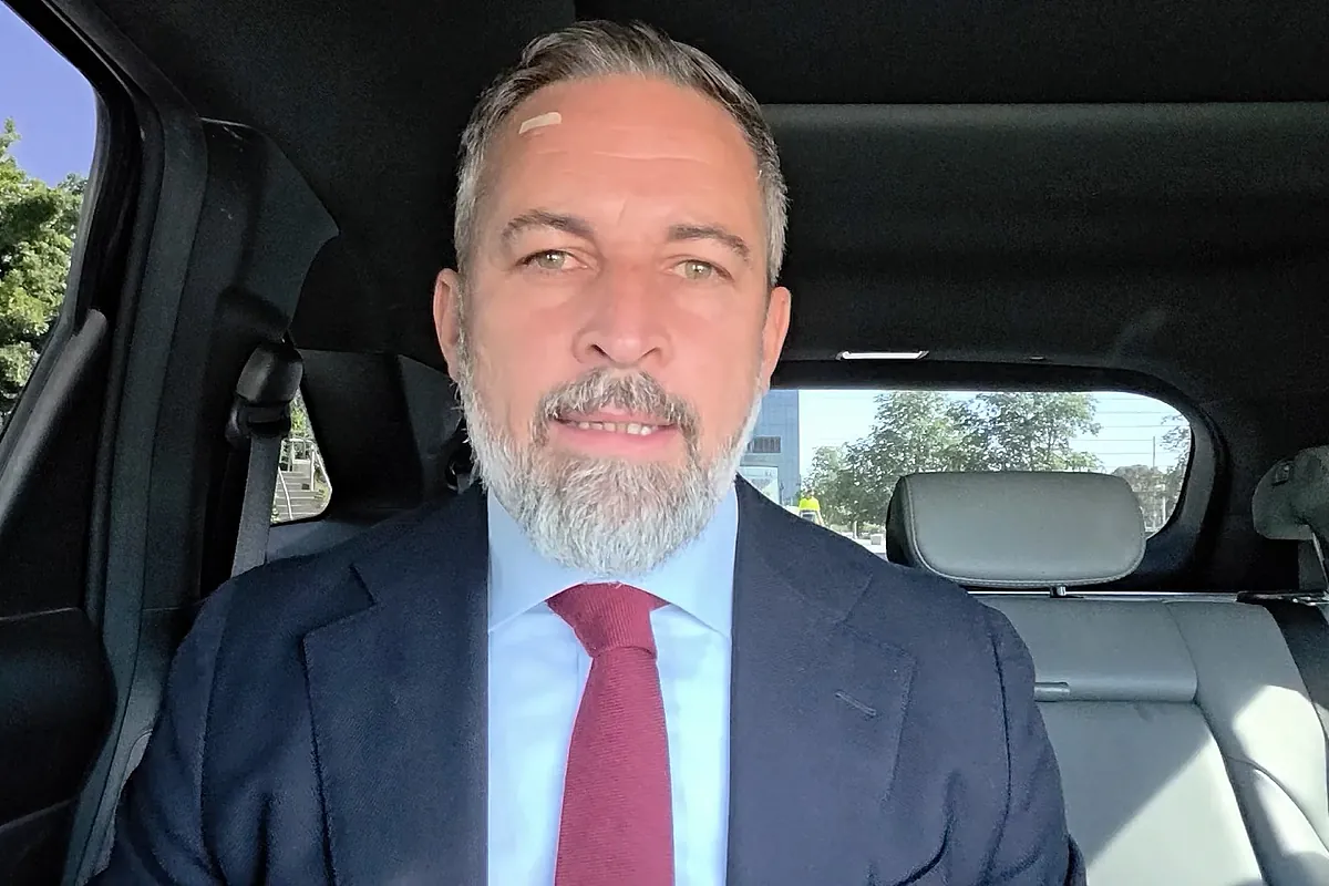 Abascal pide detener y juzgar a Sánchez y Zapatero y los califica de "mafia" tras los registros de la UCO