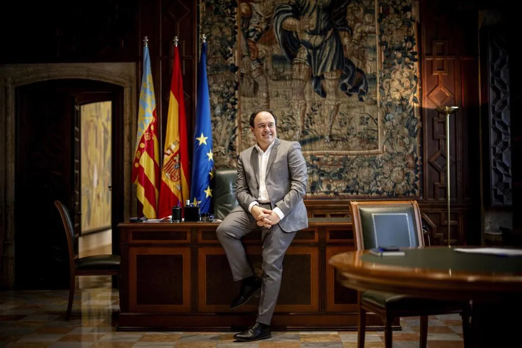 Pérez Llorca: Yo no estoy atado a Mazón, hay que decir la verdad y él no la explicó