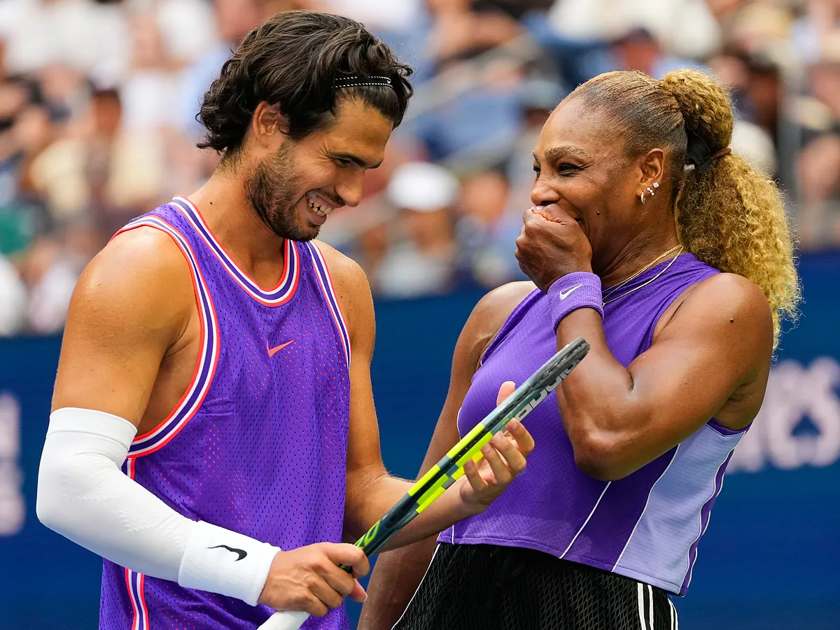 Alcaraz pasa un buen rato junto a Serena Williams, aunque cae en cuartos del dobles mixto del US Open en su regreso a las pistas