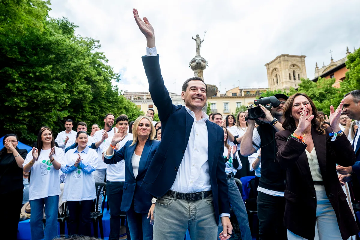 Juanma Moreno: el favorito cierra la campaña sin Feijóo y fortalecido por las pifias del PSOE de Montero: "Hay que convencer a los que dudan. ¡Que nadie se quede en casa!"