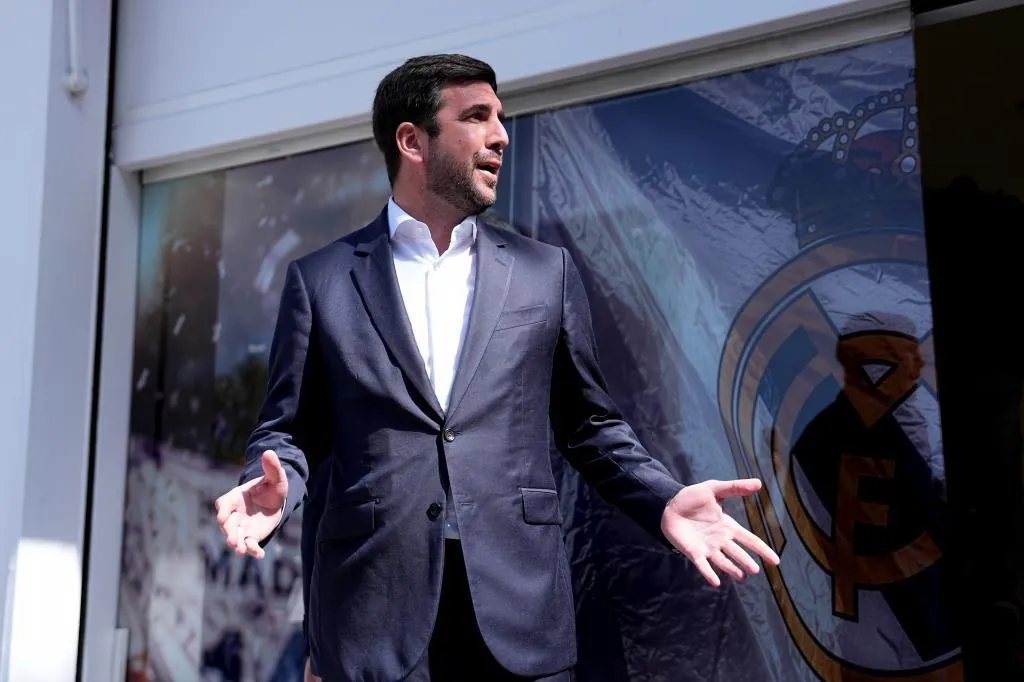 Enrique Riquelme Opens Bernabeu Office to Challenge Florentino Perez After 35% Election Share