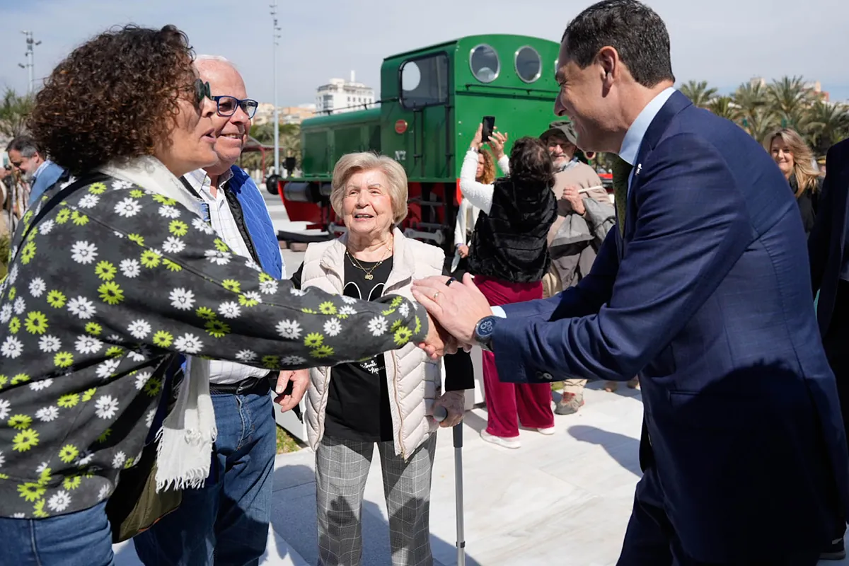 Juanma Moreno: "La mayor amenaza para la mayoría absoluta es la abstención y el exceso de confianza"