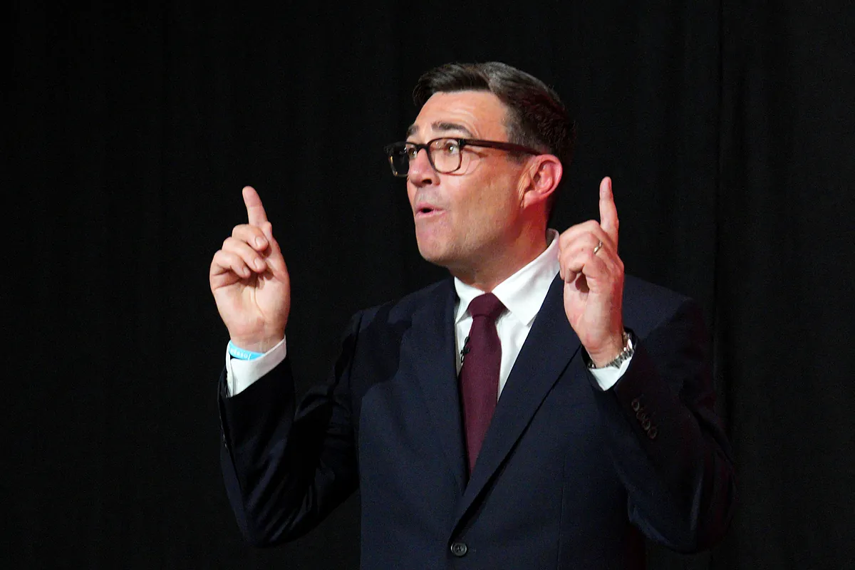 Burnham, el nuevo líder laborista, promete descentralización y más Estado, pero no ofrece ninguna política clara