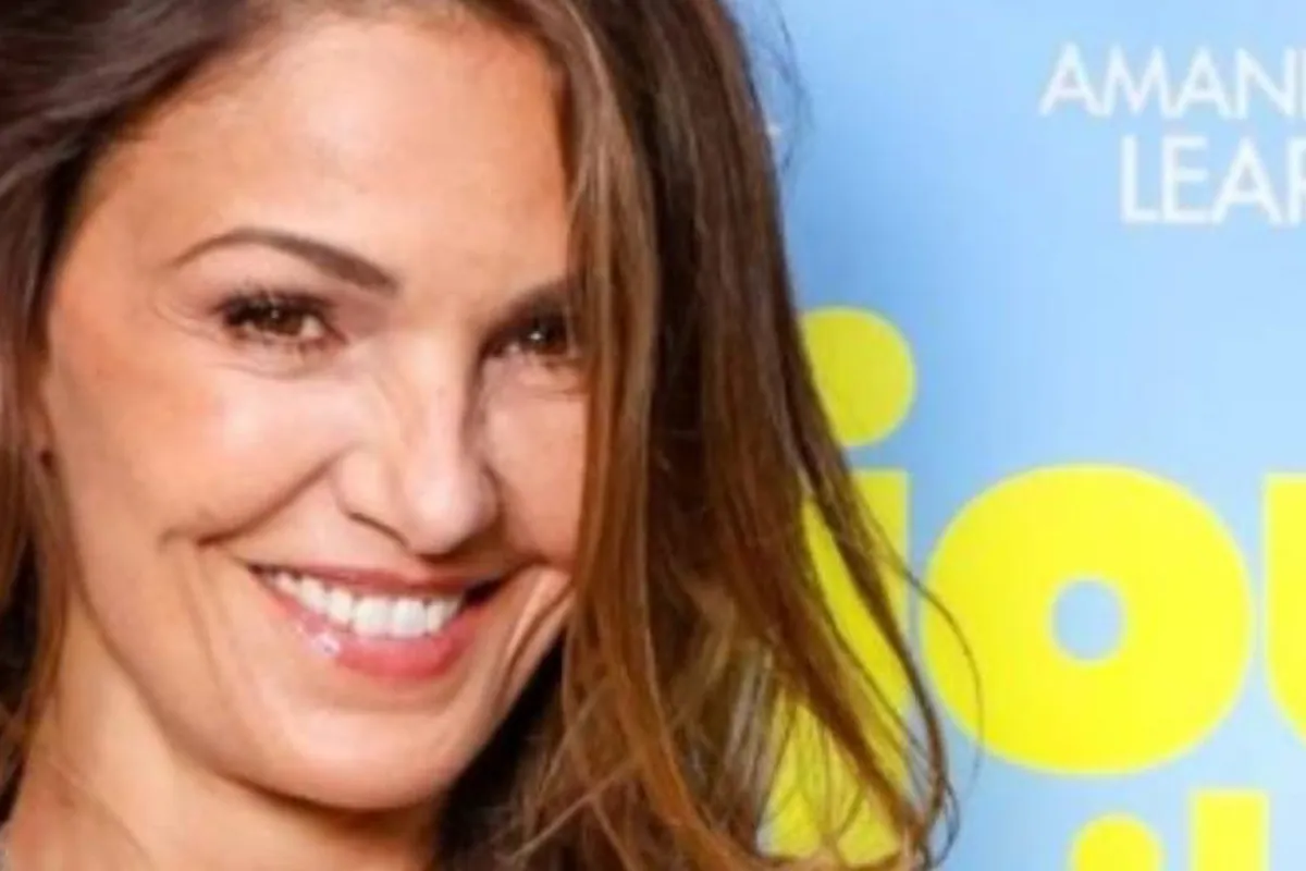 En coma la actriz Nadia Farès tras quedar inconsciente en el fondo de una piscina en París