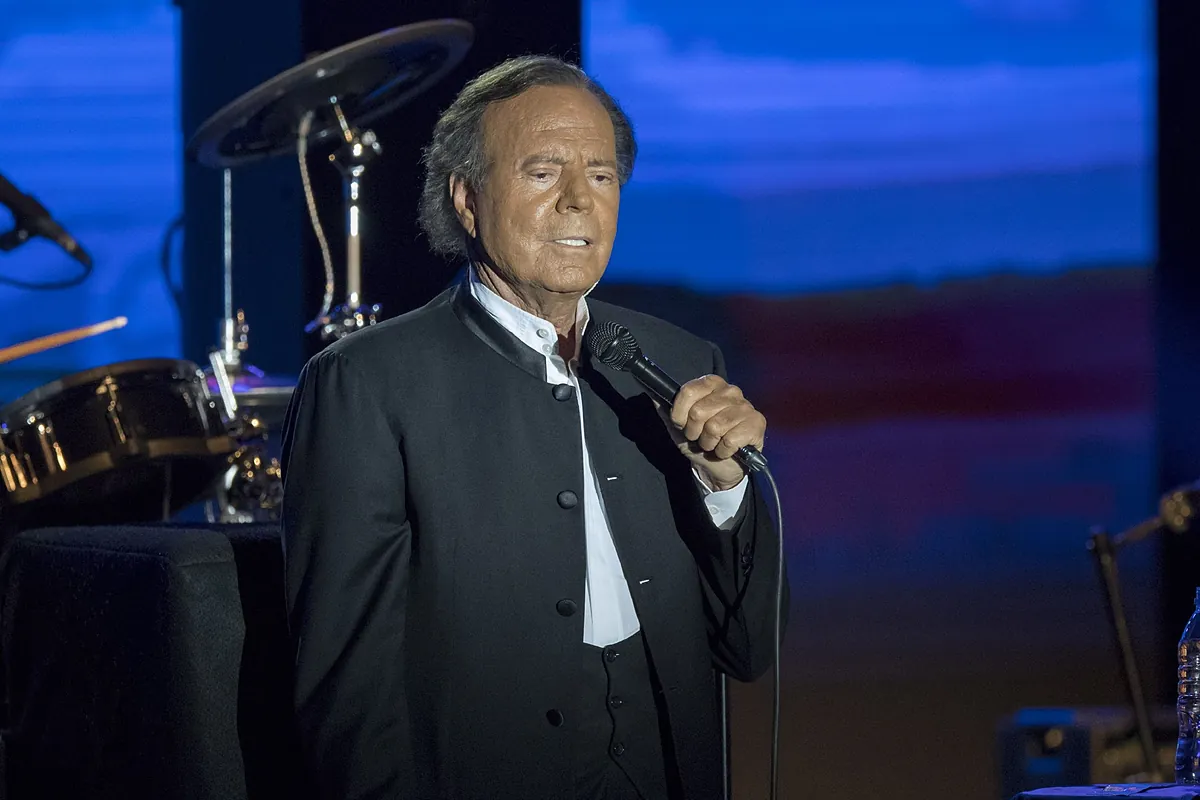 El esperado regreso de Julio Iglesias a España del que todo el mundo habla: estas son sus condiciones