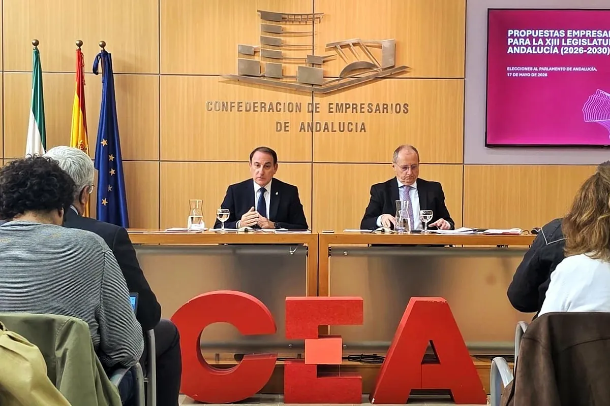 Los empresarios reclaman para Andalucía "un gobierno estable y que genere confianza" en un contexto internacional de "grandes incertidumbres"