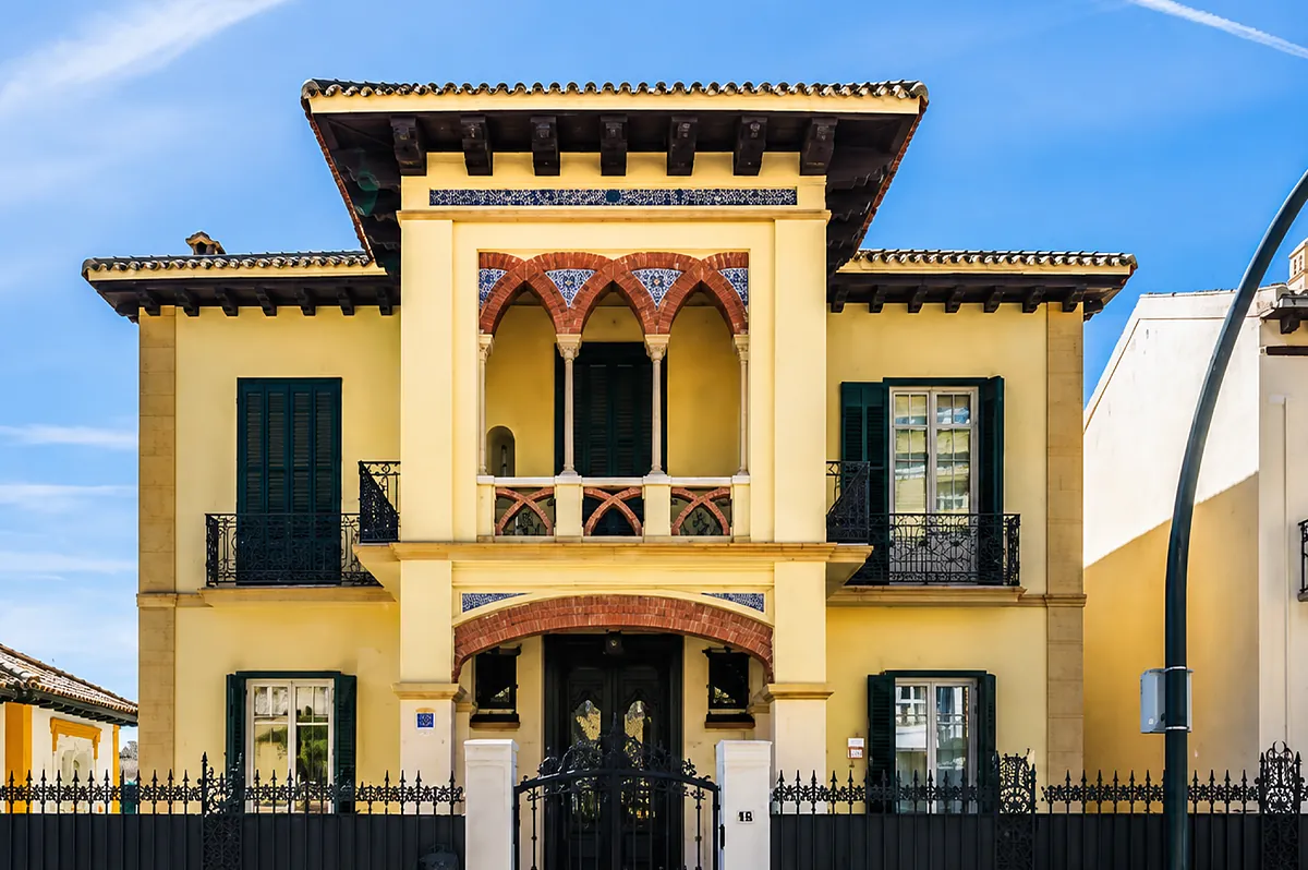 La casa histórica de Málaga que solo unos pocos podrán comprar: a un paso de la playa y con más de 300 metros cuadrados de puro lujo