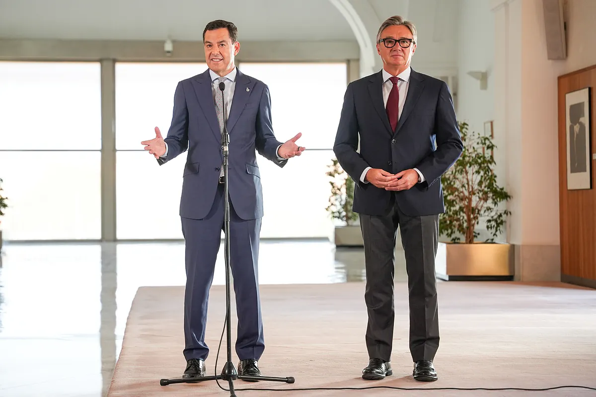 El pacto andaluz incluye 1.300 millones en rebajas fiscales, nuevos conciertos en Bachillerato y recorte de las subvenciones para los agentes sociales