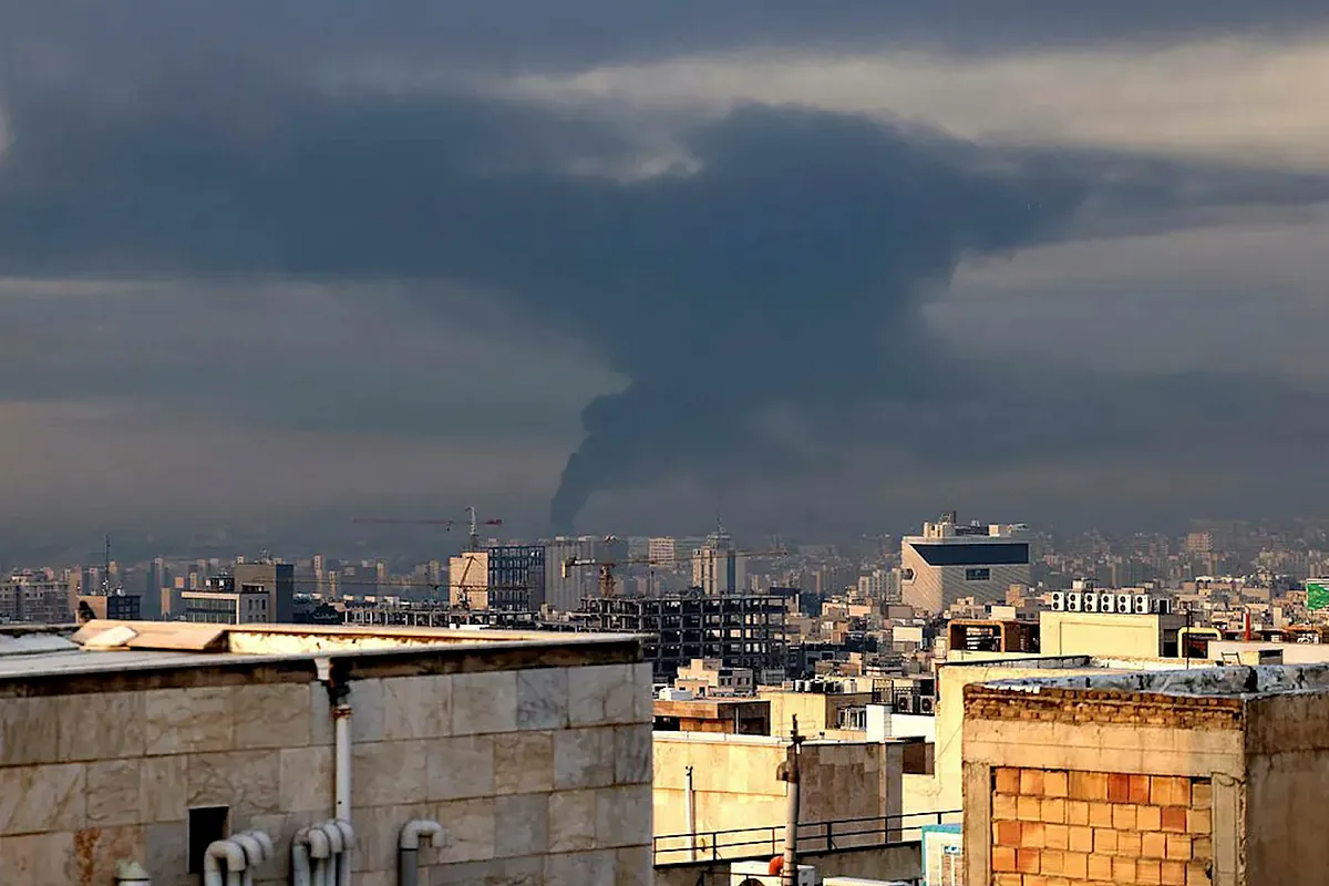 El presidente iraní asegura que no se seguirá bombardeando a sus países vecinos