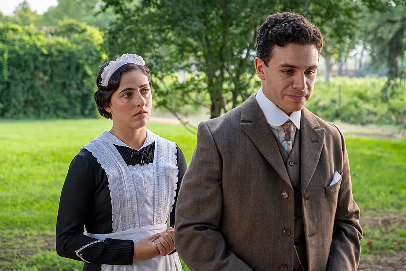 Avance semanal de 'La Promesa' del 29 de septiembre al 3 de octubre: Curro  se queda sin opciones para impedir la boda de Ángela y Lorenzo | Series