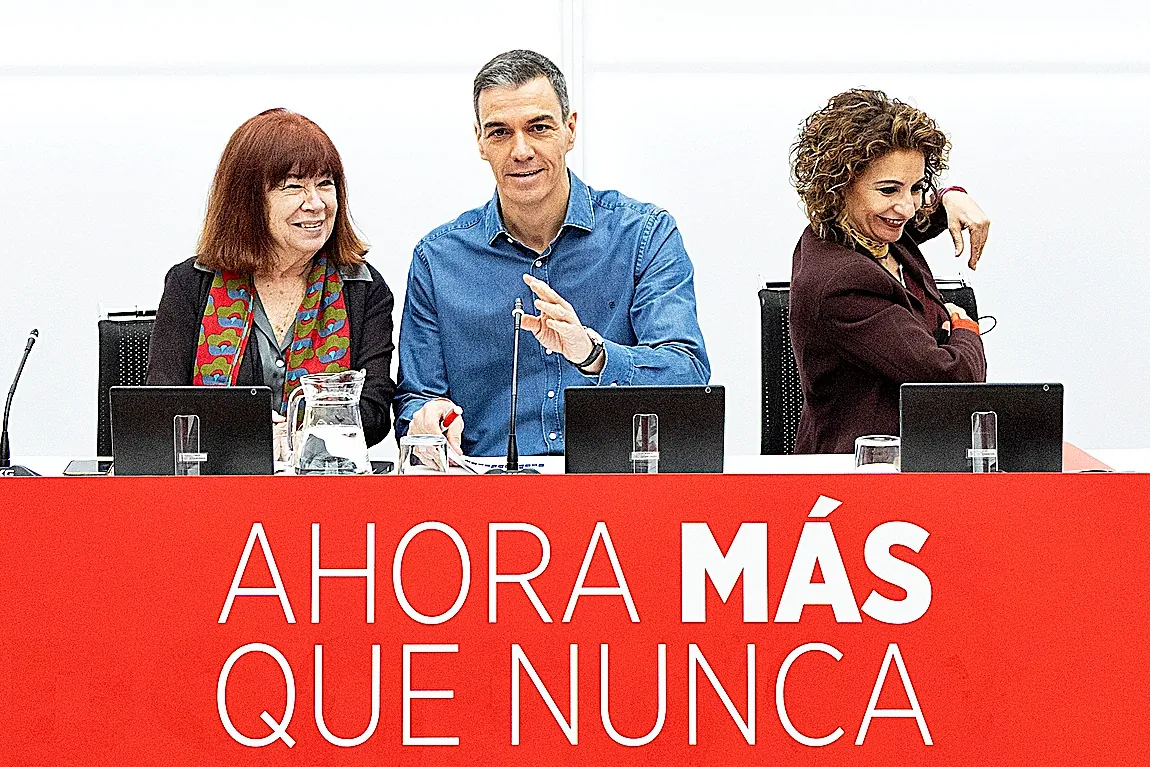 El "muro" de Sánchez cae con Vox penetrando en el electorado socialista ...