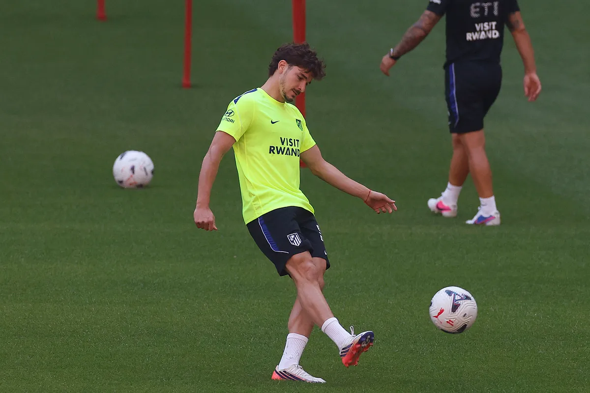 Un Atlético sin Julián Álvarez y con 'portazo' de Simeone a su salida: "No ha lugar"