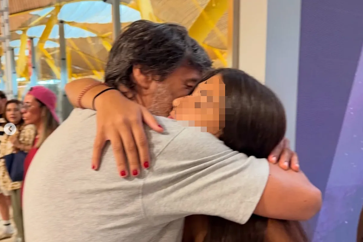 ¿Dónde se marcha la hija pequeña de Nuria Roca y Juan del Val? La nueva etapa que deja a la presentadora con el corazón encogido: "¿Y ahora qué hago yo?"