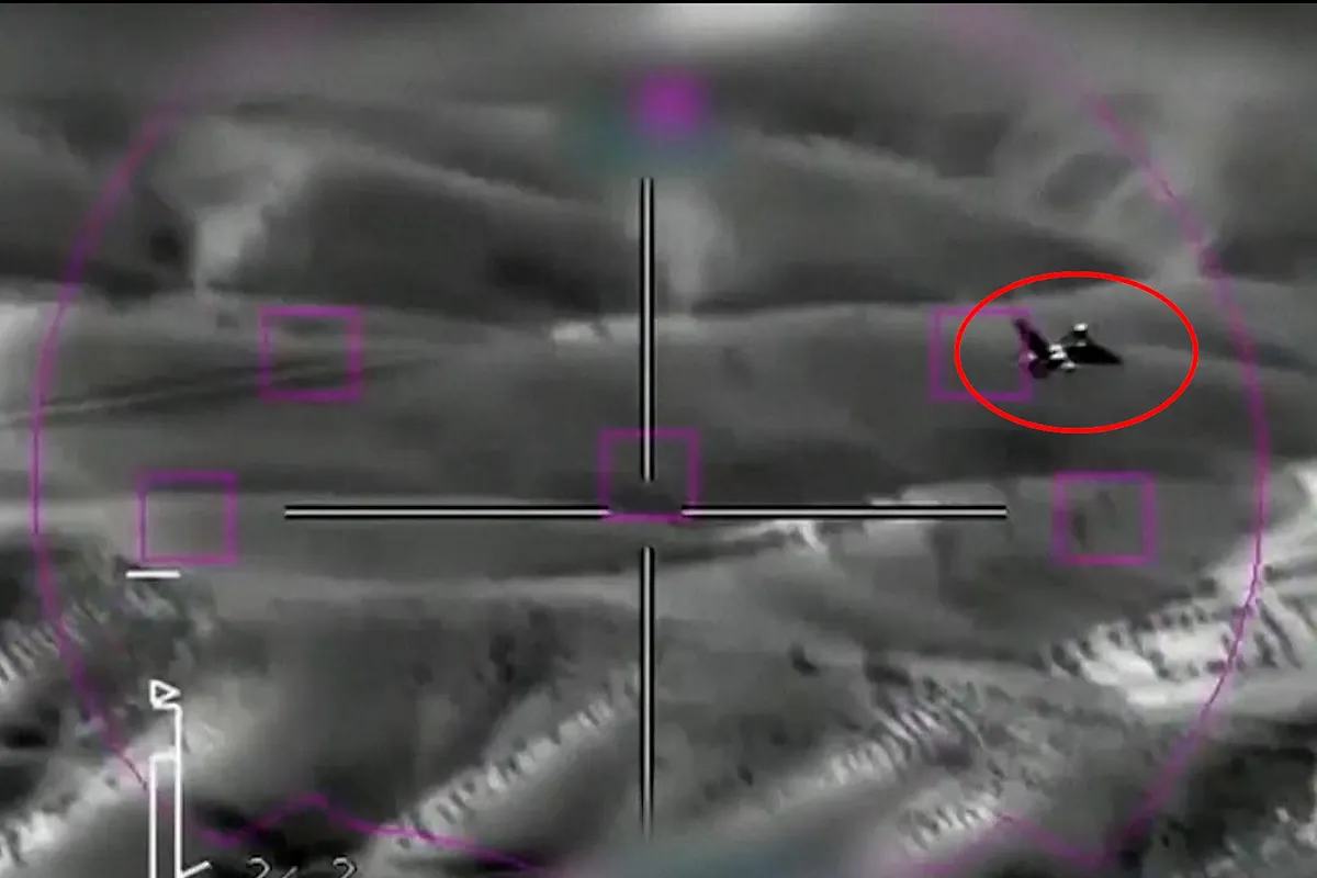 Israel derriba un caza de Irán en pleno vuelo: "Listo. El objetivo cae"