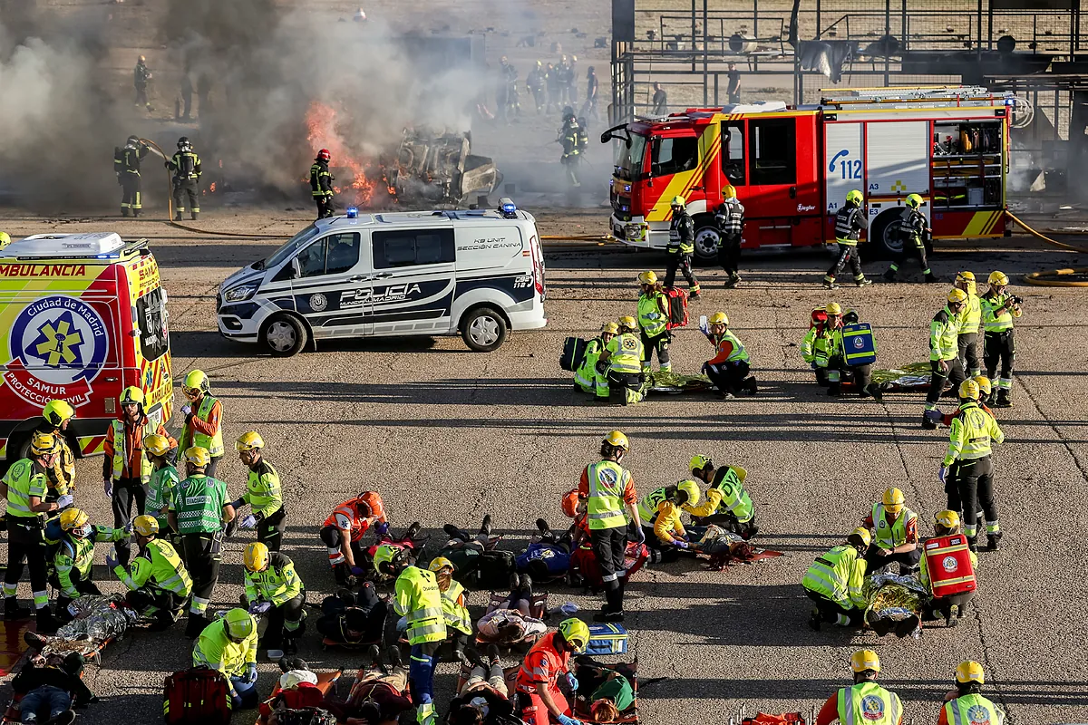 Madrid pone a prueba sus emergencias con un gran simulacro en Cuatro Vientos