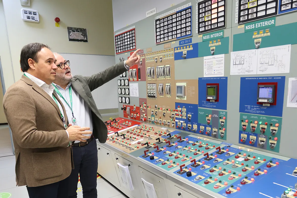 Llorca insiste en que la propuesta de financiación del Gobierno persigue "polarizar" y reclama una negociación con el PP