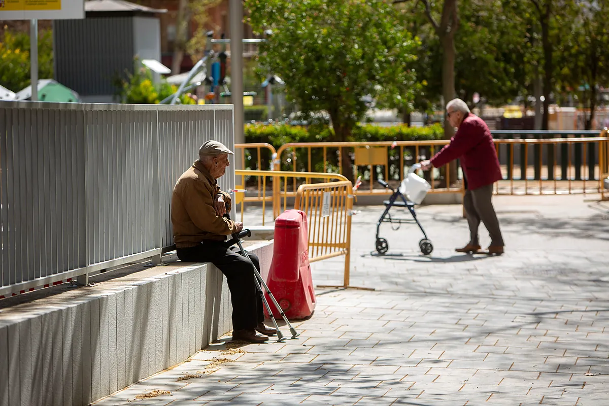 Pablo Bustinduy lleva al Consejo de Ministros el Marco Estratégico de Soledades: "Tenemos que garantizar que haya una comunidad a la que acudir cuando se busque compañía"