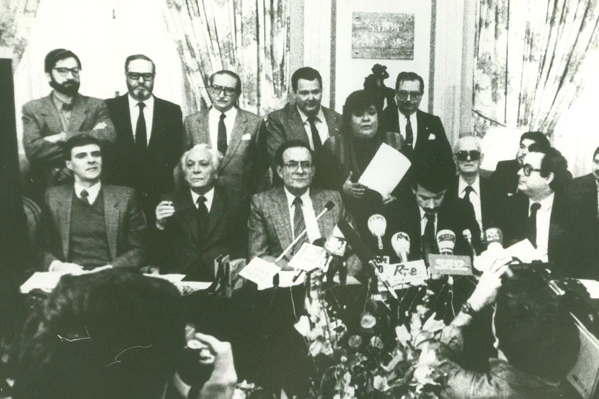 40 a�os de IU: del minero y los "afganos" en una notar�a a la amenaza por la cercan�a al PSOE