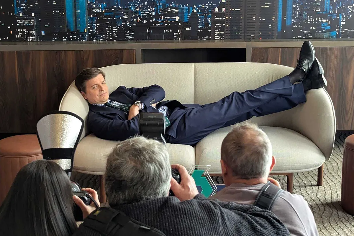 El truco de magia de Marc Giró en su aterrizaje en laSexta: "Soy el perrito que mueve la cola para ustedes"