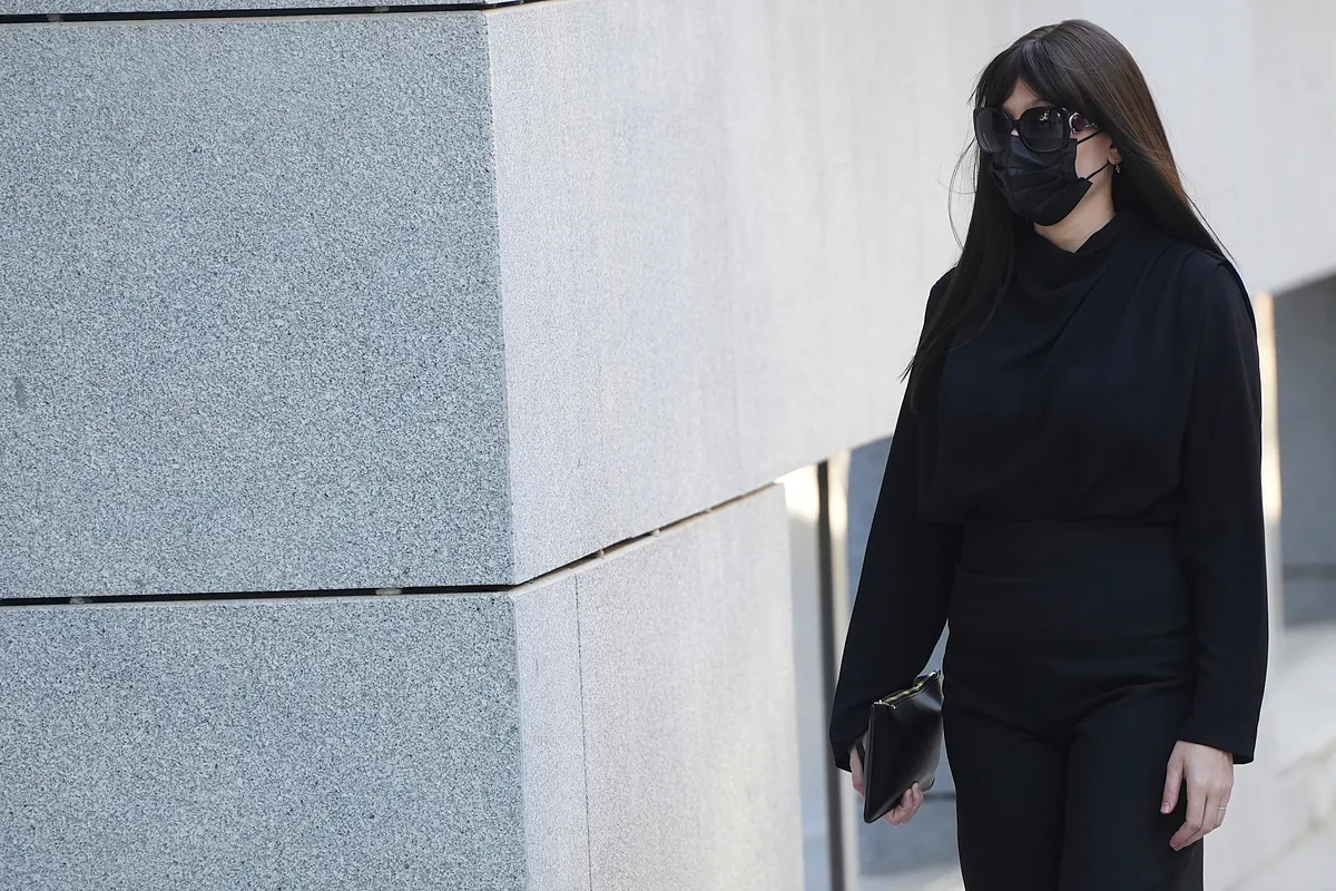 El juez del 'caso Koldo' confirma la imputación de Jéssica Rodríguez y dice que no debió cobrar sin trabajar