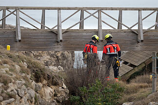 Tres j�venes vascos, una de Almer�a y una de Cantabria, las v�ctimas de la tragedia de Santander mientras el Ayuntamiento y el Ministerio se enfrentan por la situaci�n de la pasarela de El Bocal