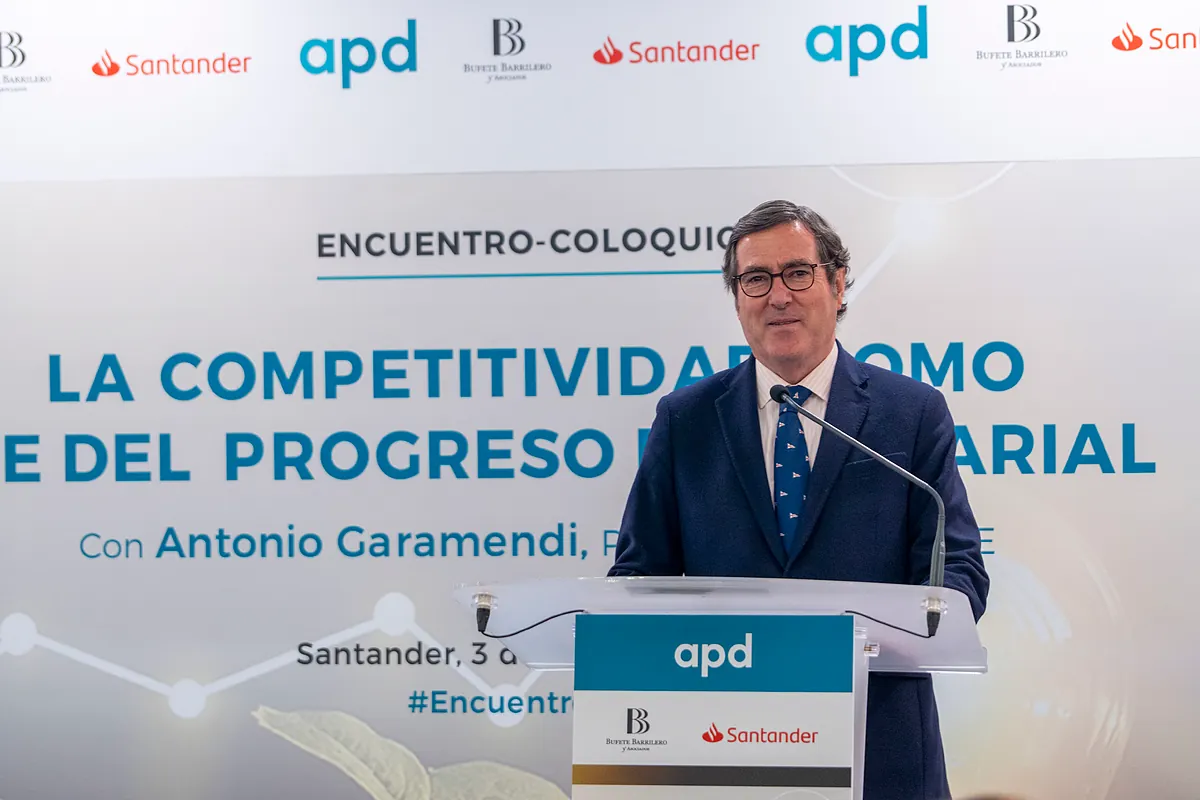 La CEOE planta a Yolanda Díaz y no negociará la "democratización" de las empresas: "Es un ataque populista y de profunda carga ideológica"