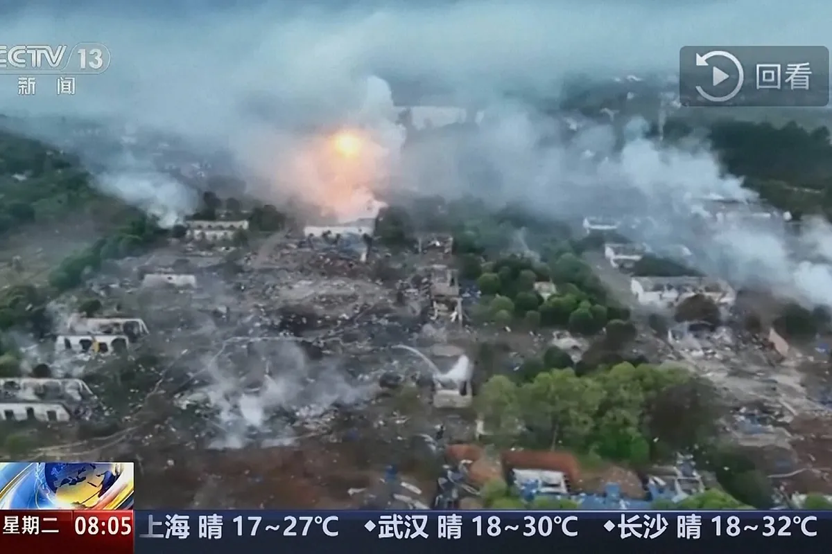 Decenas de muertos por un incendio en una fábrica de fuegos artificiales china