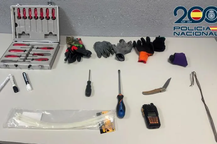 Cinco detenidos por robar en pisos de Chamberí y Leganés en Semana Santa marcando las viviendas vacías