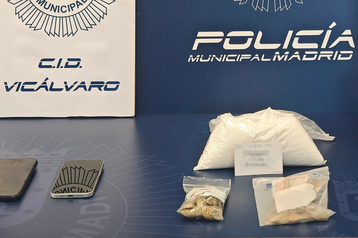 Detenido en Vicálvaro un joven con casi un kilo de ketamina oculto en un coche de alquiler procedente de Murcia