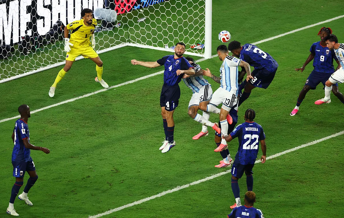 Argentina llega a octavos pidiendo la hora en la prórroga contra una Cabo Verde que ya es historia de los Mundiales