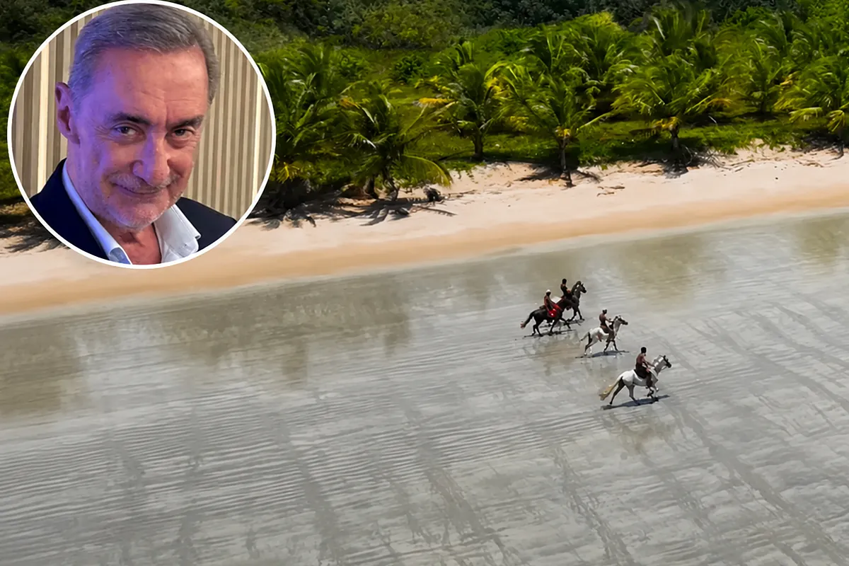 El refugio de Carlos Herrera en verano es este pueblo histórico de Cádiz: un chalé de varias plantas con piscina y Doñana cerca