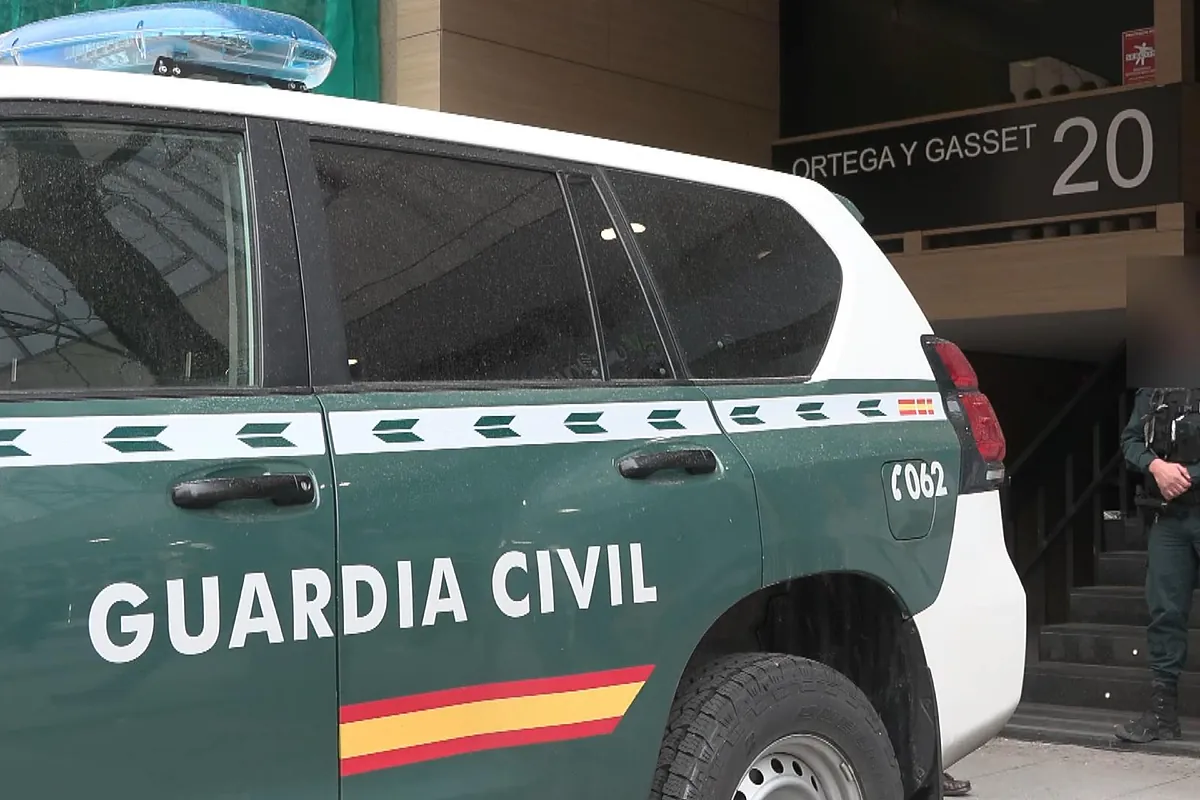 Detienen a un hombre en Cádiz por posesión de pornografía infantil con bebés
