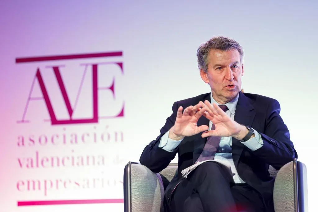 Feijóo avisa a Vox para que se implique en la gobernabilidad:  El voto de cabreo hay que ponerlo a trabajar. Si no, habrá más cabreo 