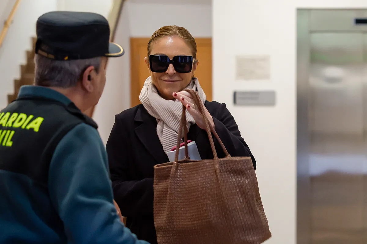 La jefa de prensa admite que el relato de la Generalitat sobre los horarios de Mazón el día de la dana se armó "por lógica", sin que él desvelara detalles