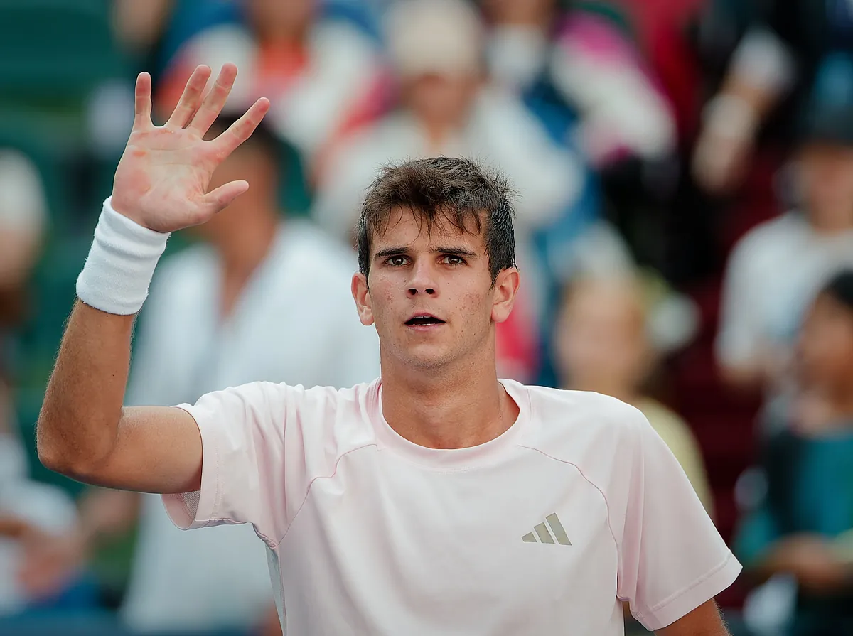 Rafa Jódar Earns Code Violation in Shanghai Win Over Van de Zandschulp