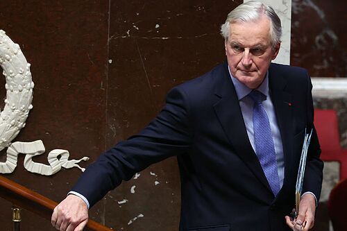 La Asamblea Nacional francesa tumba al Gobierno de Barnier con los votos de la izquierda y de la extrema derecha