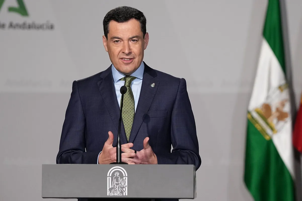 Juanma Moreno anuncia la convocatoria de elecciones en Andalucía para el 17 de mayo