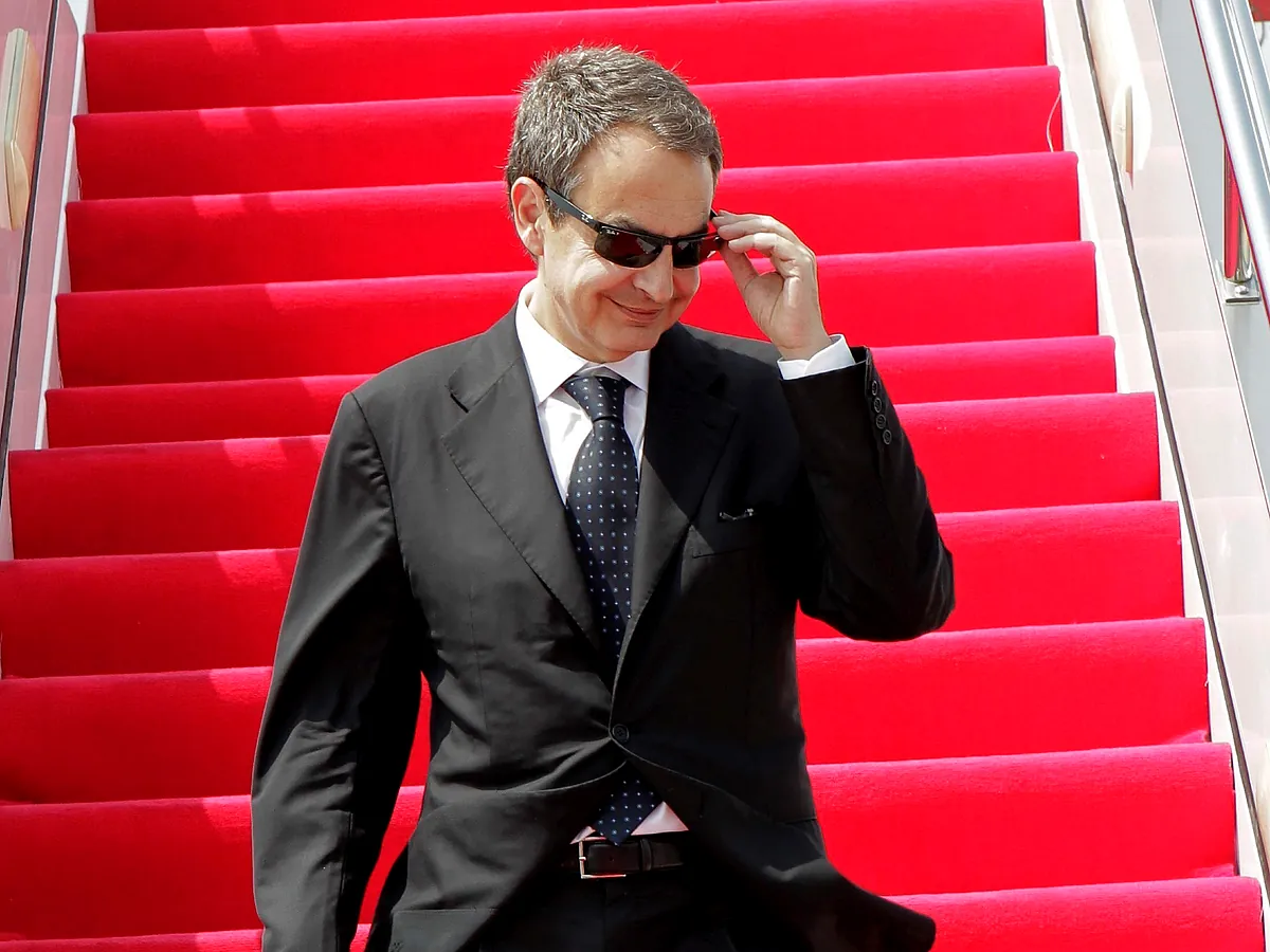Las joyas de Zapatero certifican la caída de un mito de la izquierda