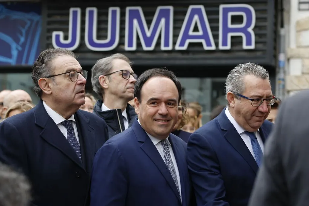 El Gobierno valenciano trata de preservar su relación  leal  con Vox pese al choque por Aragón y la crisis de la vivienda en Alicante