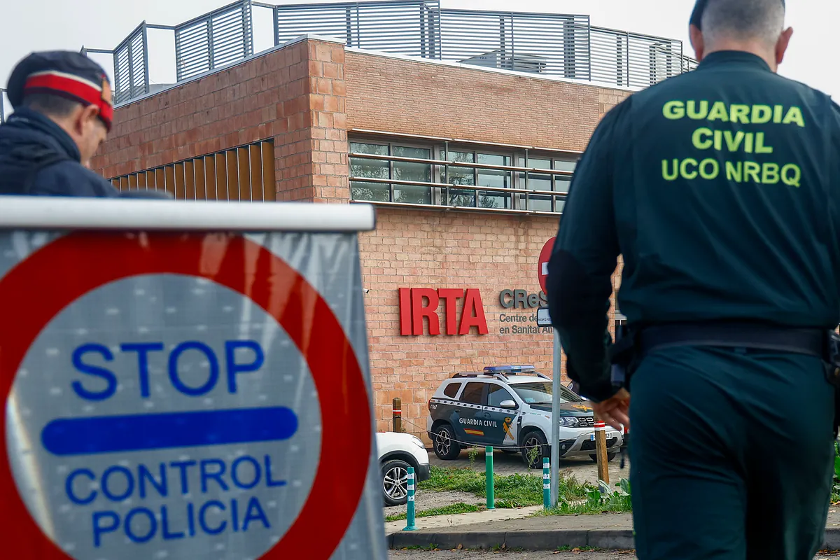 La auditoría externa "valida" los protocolos de "seguridad" del laboratorio IRTA-CReSA, bajo sospecha por la peste porcina africana, a la espera de la prueba definitiva