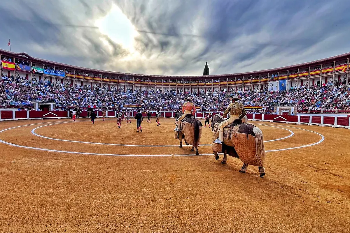 Toros en Cáceres hoy, domingo 31 de mayo: quién torea y dónde ver por TV la Feria de San Fernando