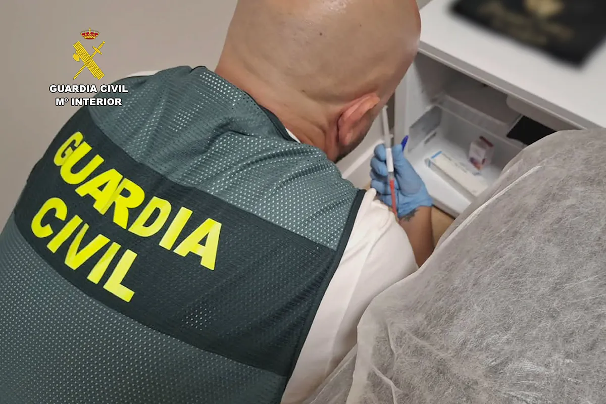 Nueve detenidos y 10.000 dosis de bótox intervenidas en clínicas clandestinas