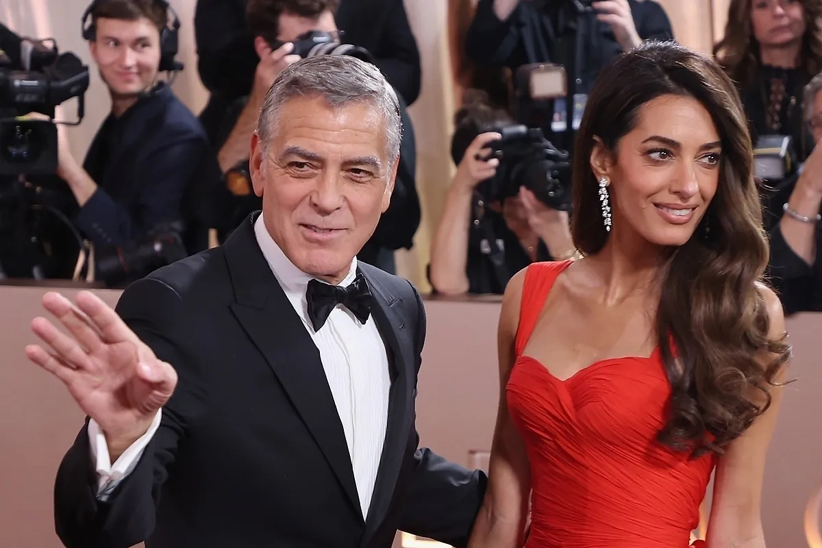 Clooney quiere, Clooney tiene