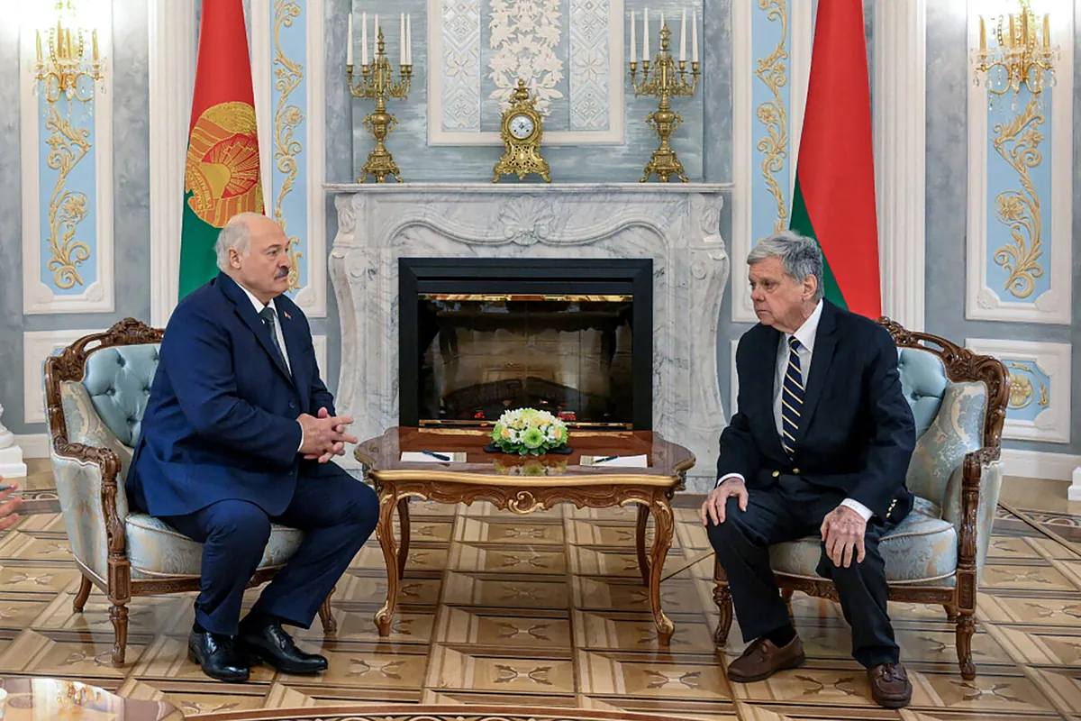 Lukaşenko, Trump'ın emriyle Belarus'a uygulanan yaptırımların kaldırılmasının ardından 123 mahkumu affetti
