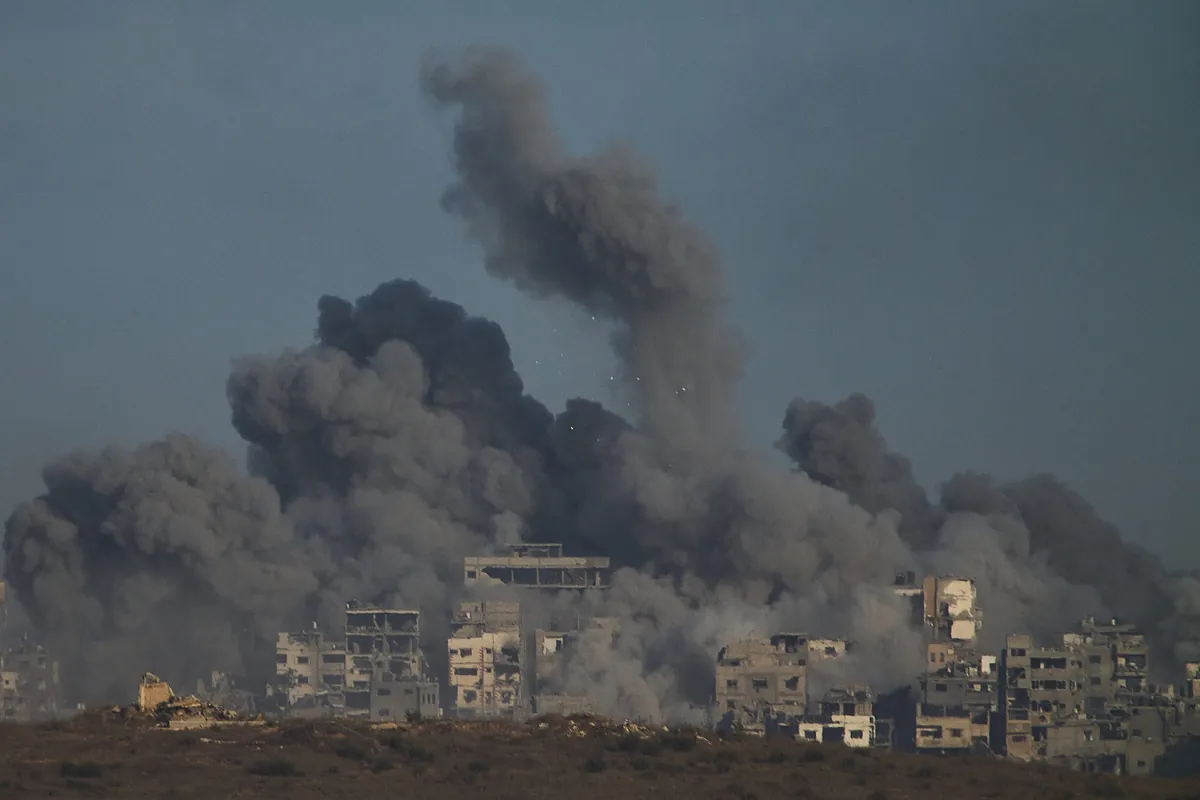 Última hora del plan de Trump para Gaza, en directo | Albares anuncia un acuerdo con Israel sobre la deportación de los activistas y prevé que 21 lleguen a España "a lo largo del día"