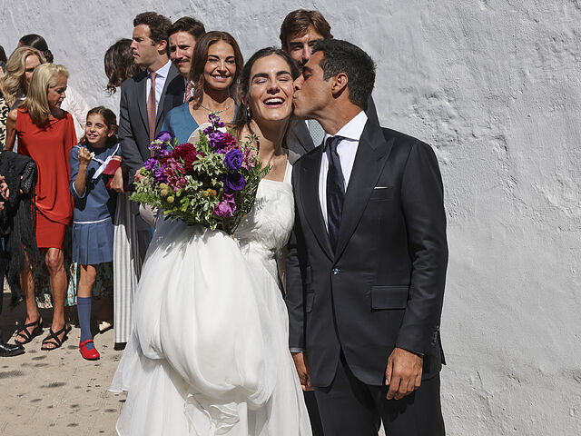 Alberto Herrera y Blanca Llandres: los invitados a la boda del hijo de Carlos  Herrera y Mariló Montero