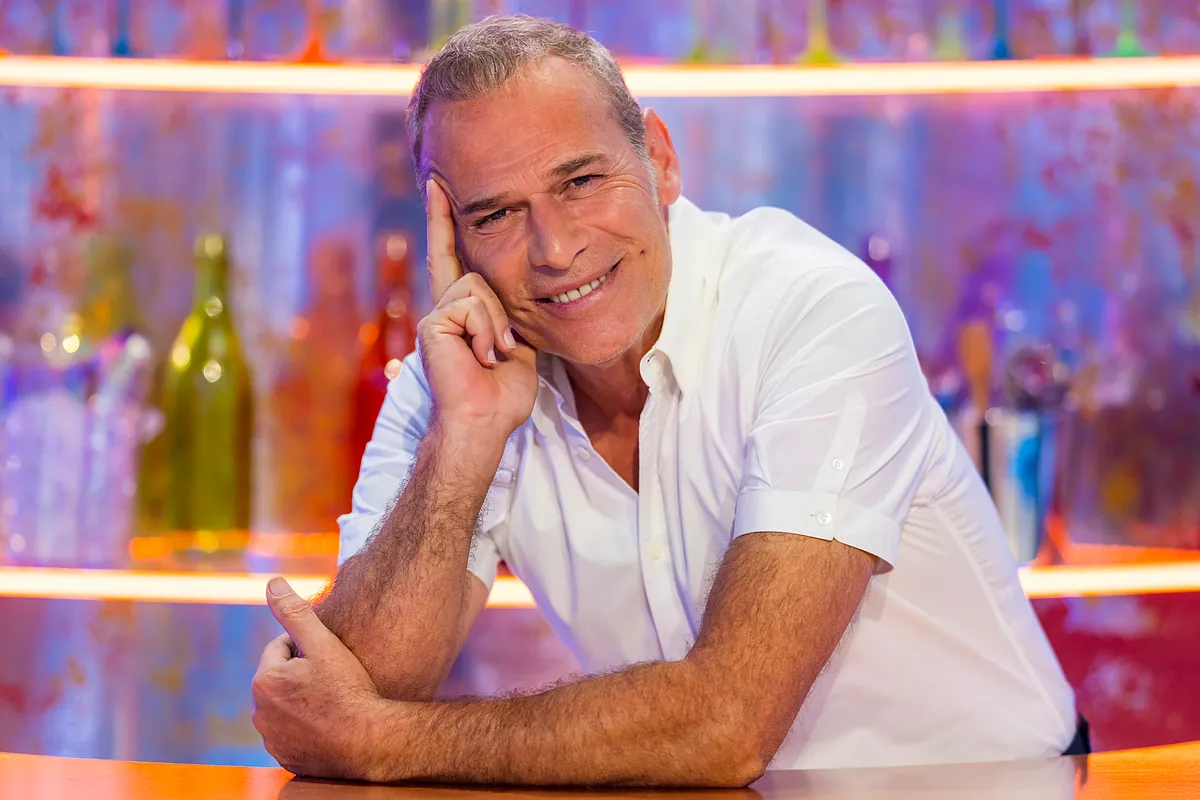 Carlos Lozano, presentador: "El dinero y la fama no me impresionan. Ahora vivo feliz con mis ovejas en un pueblo perdido y no me encabrono por todo"