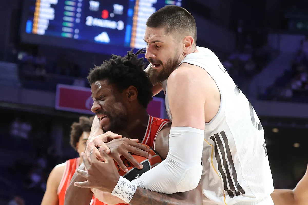 El Real Madrid golpea primero y duro al Hapoel, pero pierde a Tavares