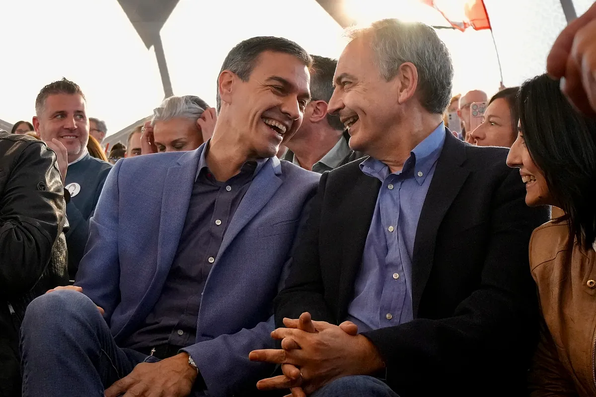 Lo que ya se sabe de Plus Ultra: un circuito de pagos gracias al rescate público que llegó a Zapatero y sin que Sánchez se inmute